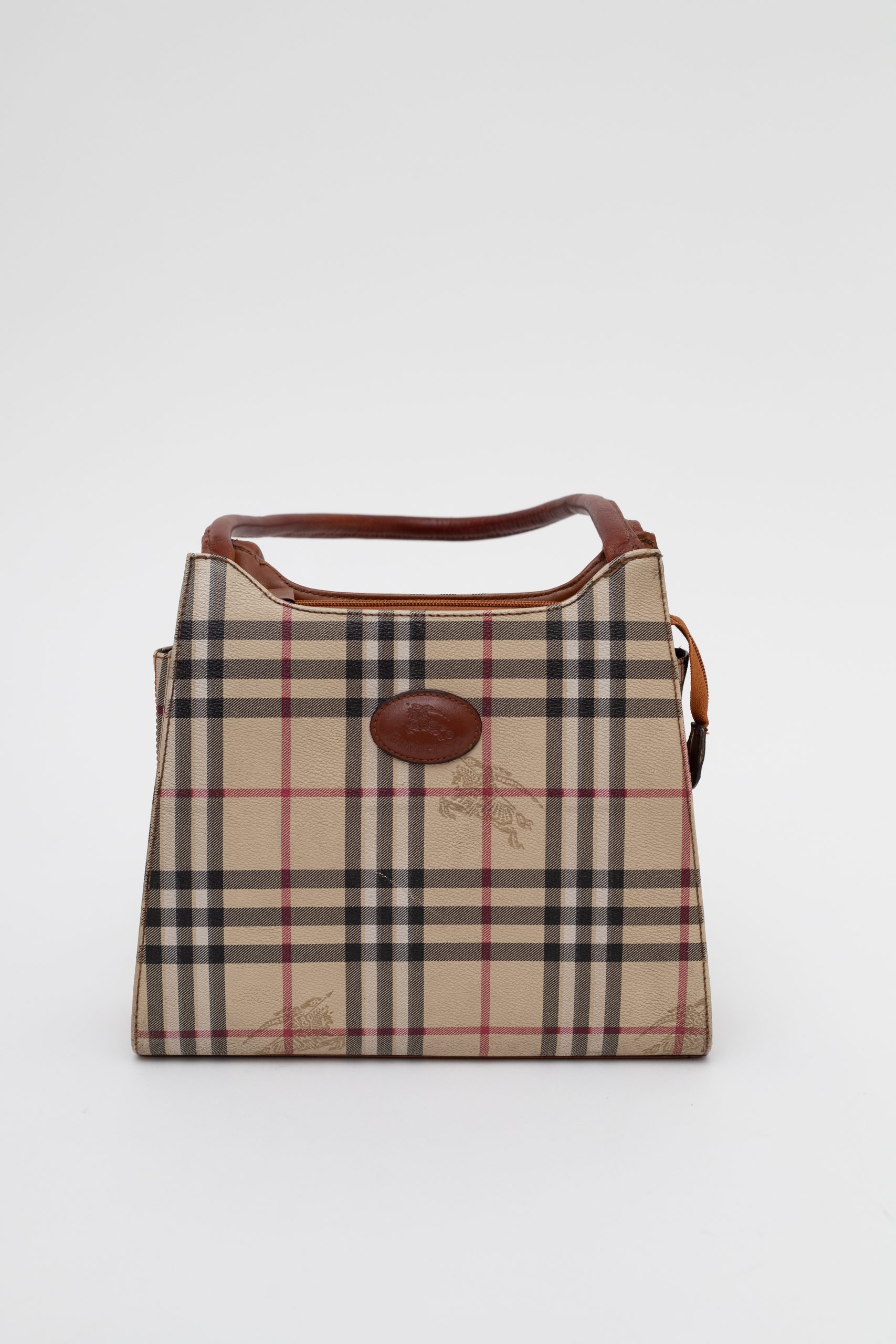 Burberry 3 znak preda