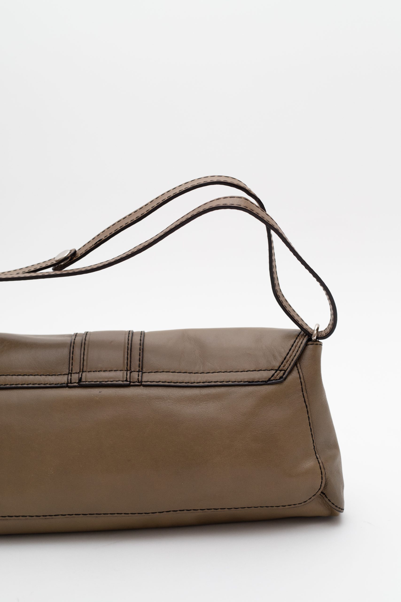 Fossil 8 pozadi desno