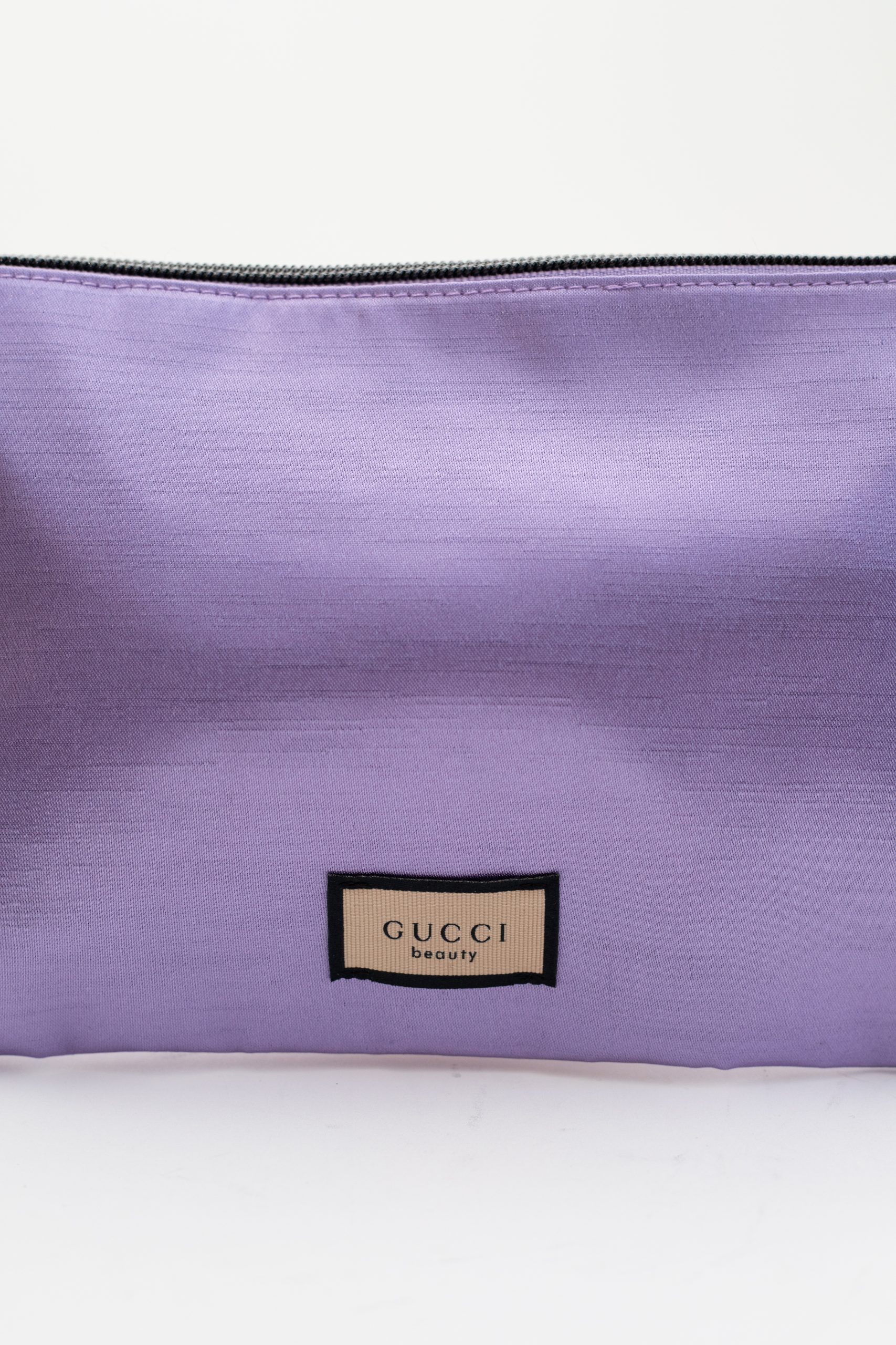 Gucci neseser torba 9 sl3 znak